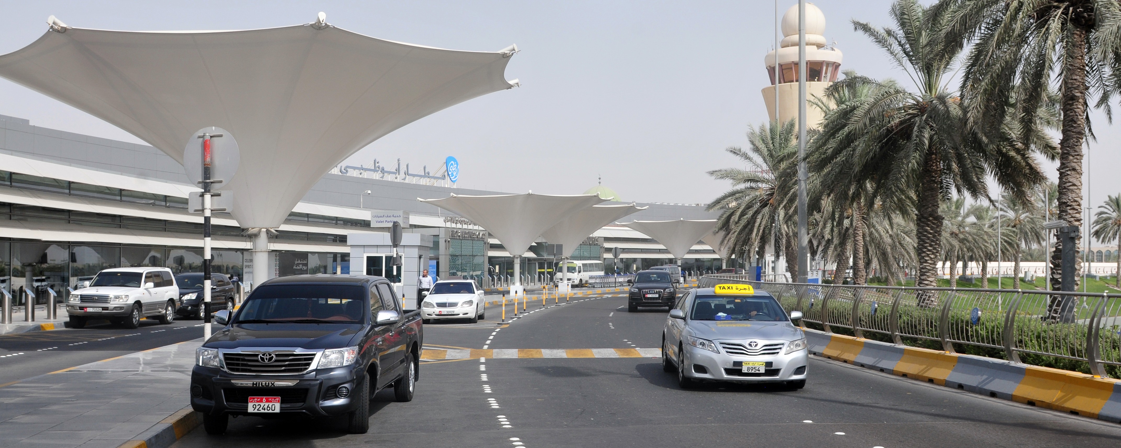 Abu-Dhabi-airportthatha