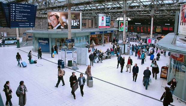 edinburgh-waverley-train-station